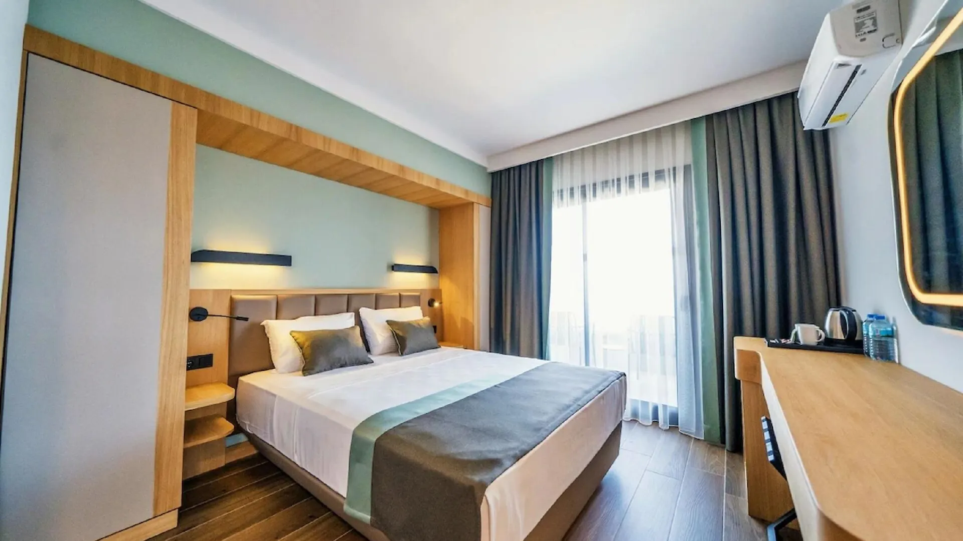 Hotel Marmaris Random Rooms By Lookbookholiday